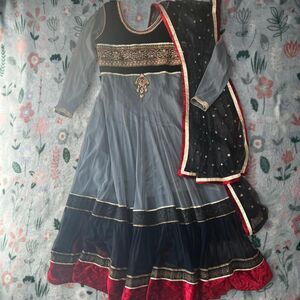 Desi Indian South Asian Kalidar Anarkali Kurta with Dupatta - Size Medium